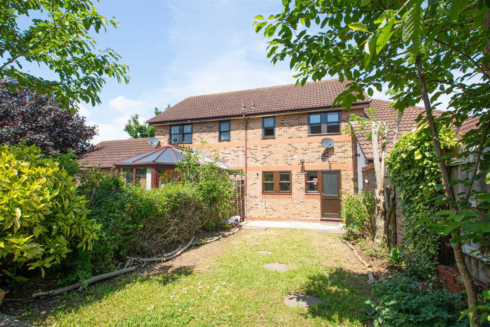 Boxberry Gardens, Walnut Tree, Milton Keynes